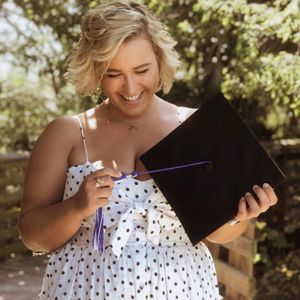 Meet your Posher, Olivia